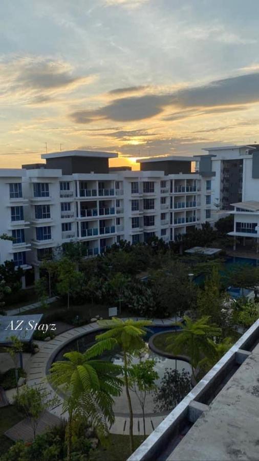 Az Stayz Homestay Kajang Exterior photo